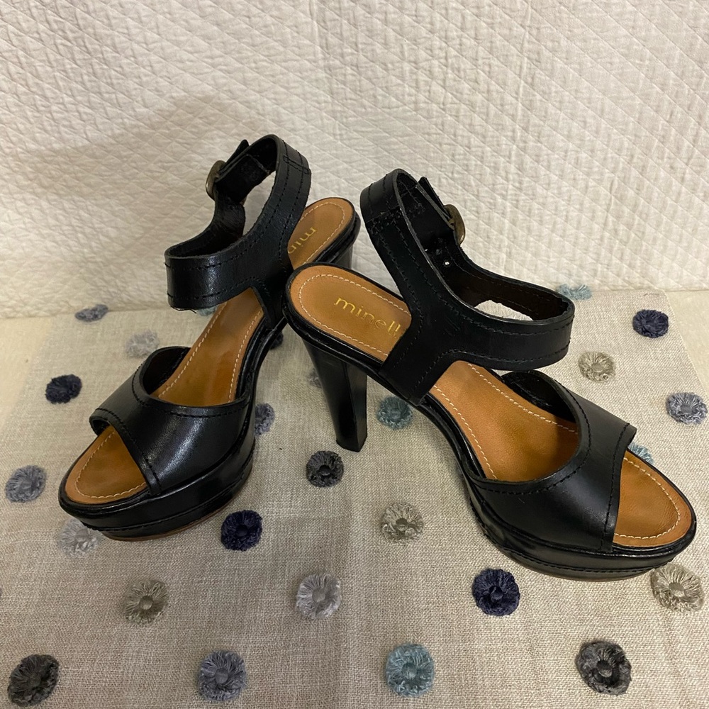 Black Women's Heeled Sandals